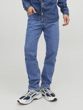 Carica l&#39;immagine nel visualizzatore di Gallery, Pantaloni Jeans Jack &amp; Jones Mike original
