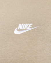 Carica l&#39;immagine nel visualizzatore di Gallery, Felpa Nike Sportswear Club crewneck khaki
