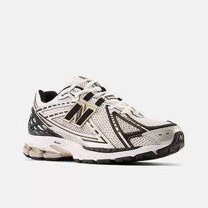 Scarpe sneakers New Balance 1906R white gold black