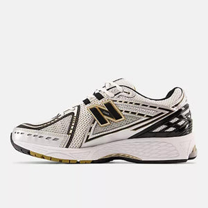 Scarpe sneakers New Balance 1906R white gold black