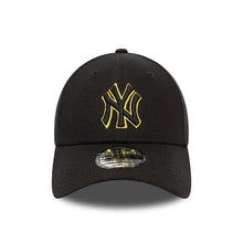 Carica l&#39;immagine nel visualizzatore di Gallery, Cap New Era 940 New York Yankees black yellow
