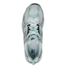 Carica l&#39;immagine nel visualizzatore di Gallery, Scarpe sneakers New Balance MR 530 RB white green
